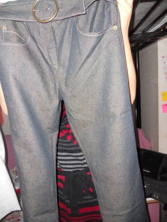 Jean femme T38 10€